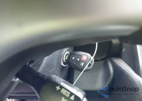 2014 Toyota Camry Se z USA, uszkodzony, nr VIN 4T1BF1FK9EU301450